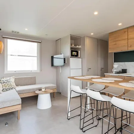 Papillon - Familie 6p شاليه